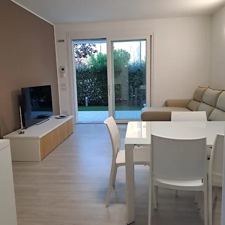 Appartamento Blue Bay C2 *