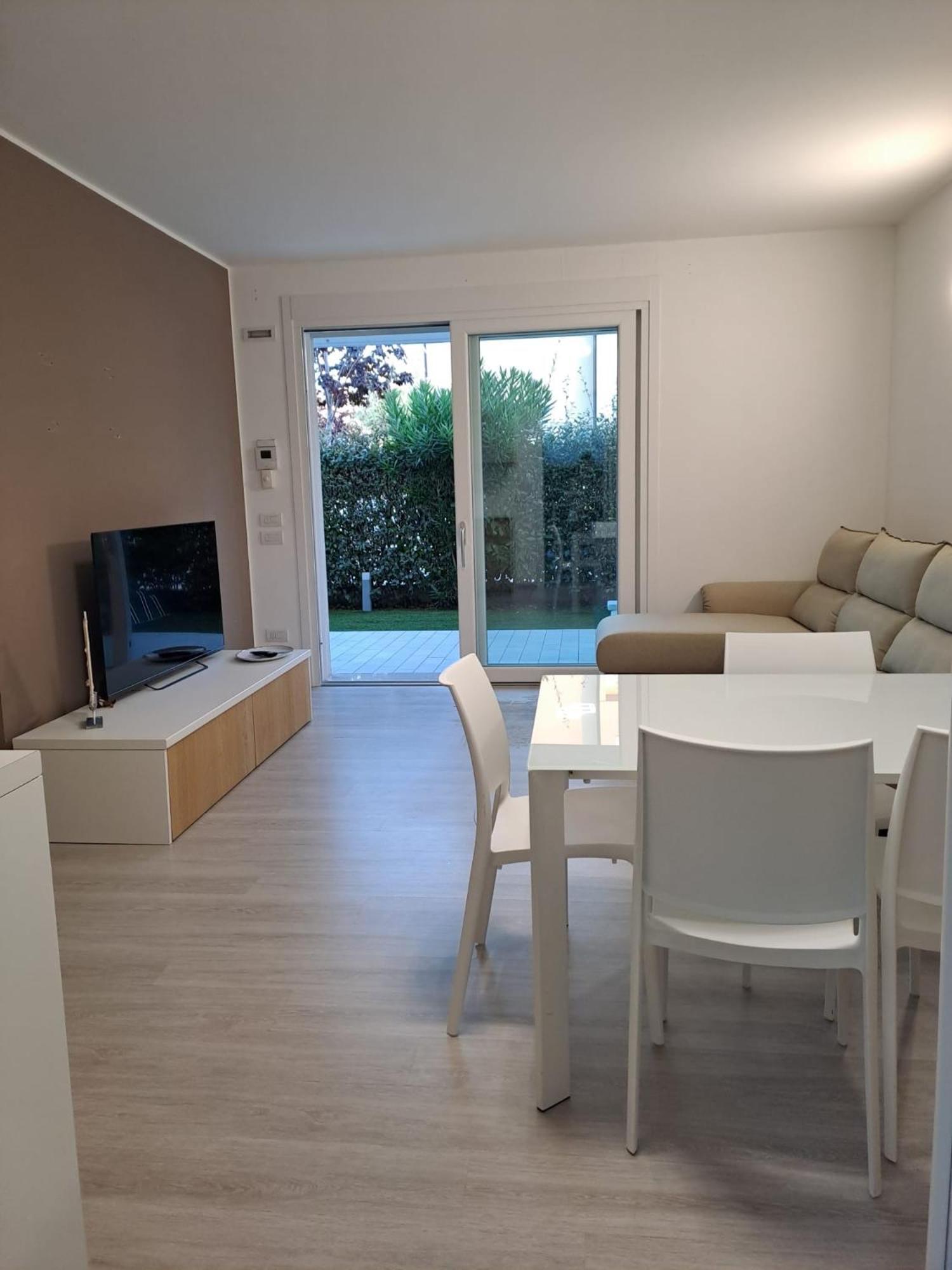 Appartamento Blue Bay C2 *